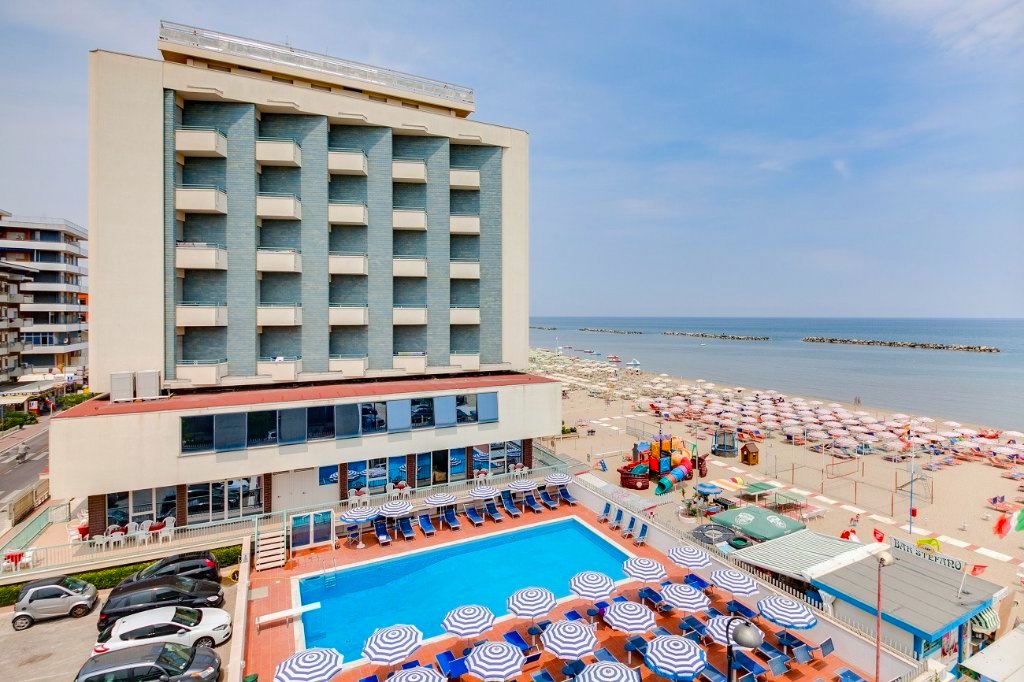 1 HOTEL MAJESTIC   IGEA MARINA